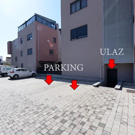 Novi Apartman Franka * 扎达尔