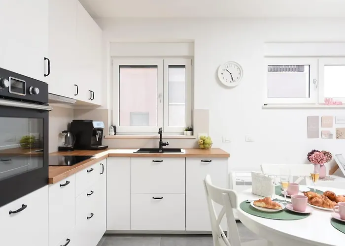 Novi Apartman Franka 扎达尔