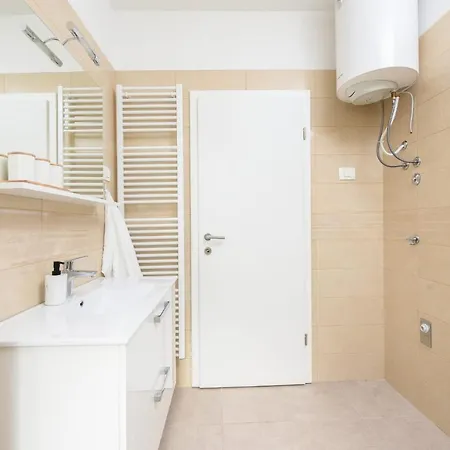 Novi Apartman Franka Apartment
