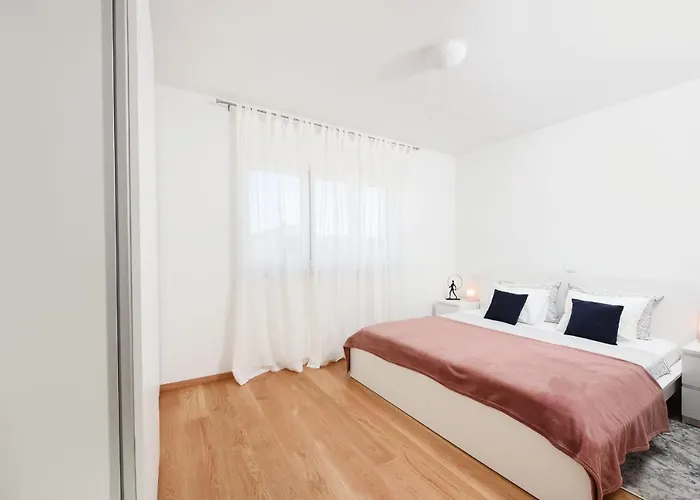 Novi Apartman Franka Apartman *
